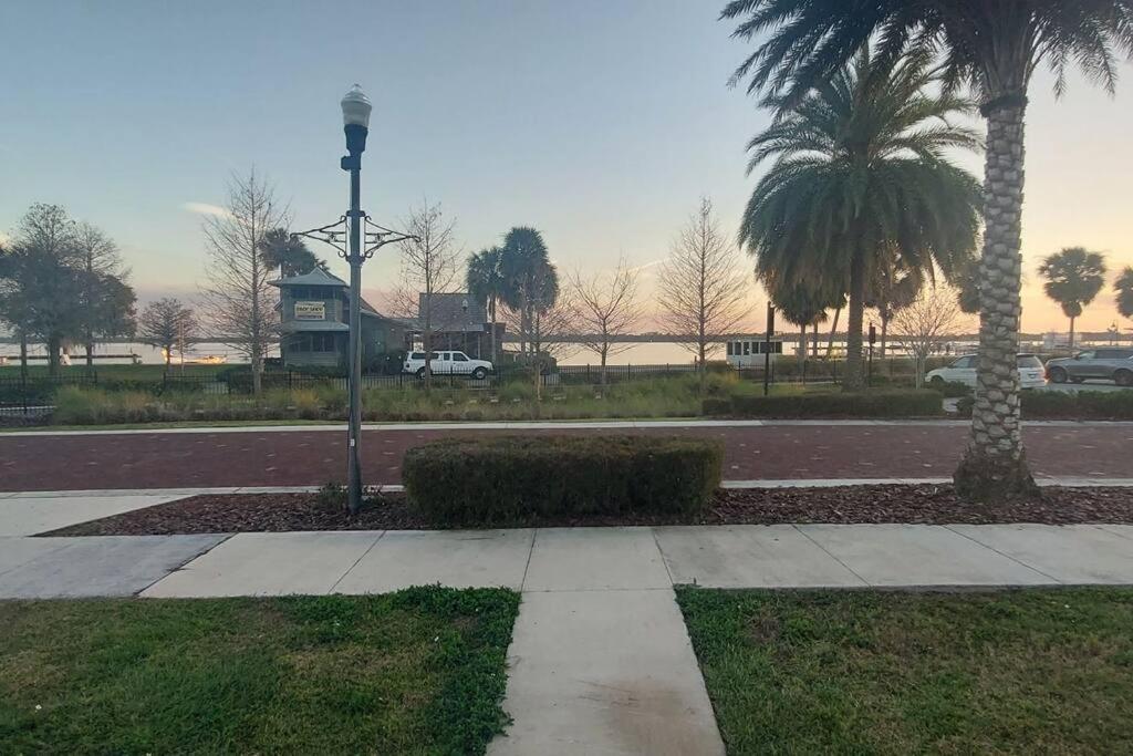 Bungalow Overlooking Lake Dora! 타바레스 외부 사진